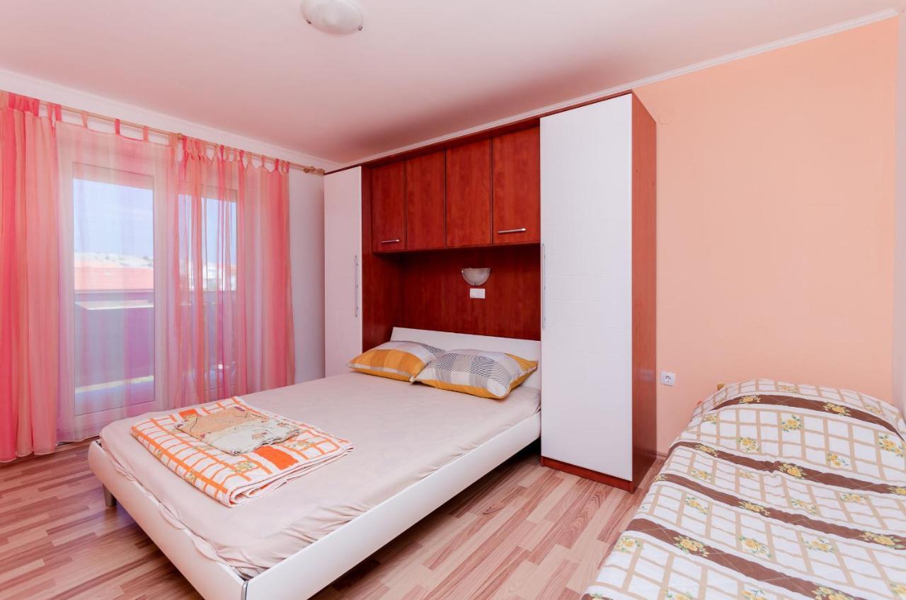 Apartments Rajka Lopar Εξωτερικό φωτογραφία