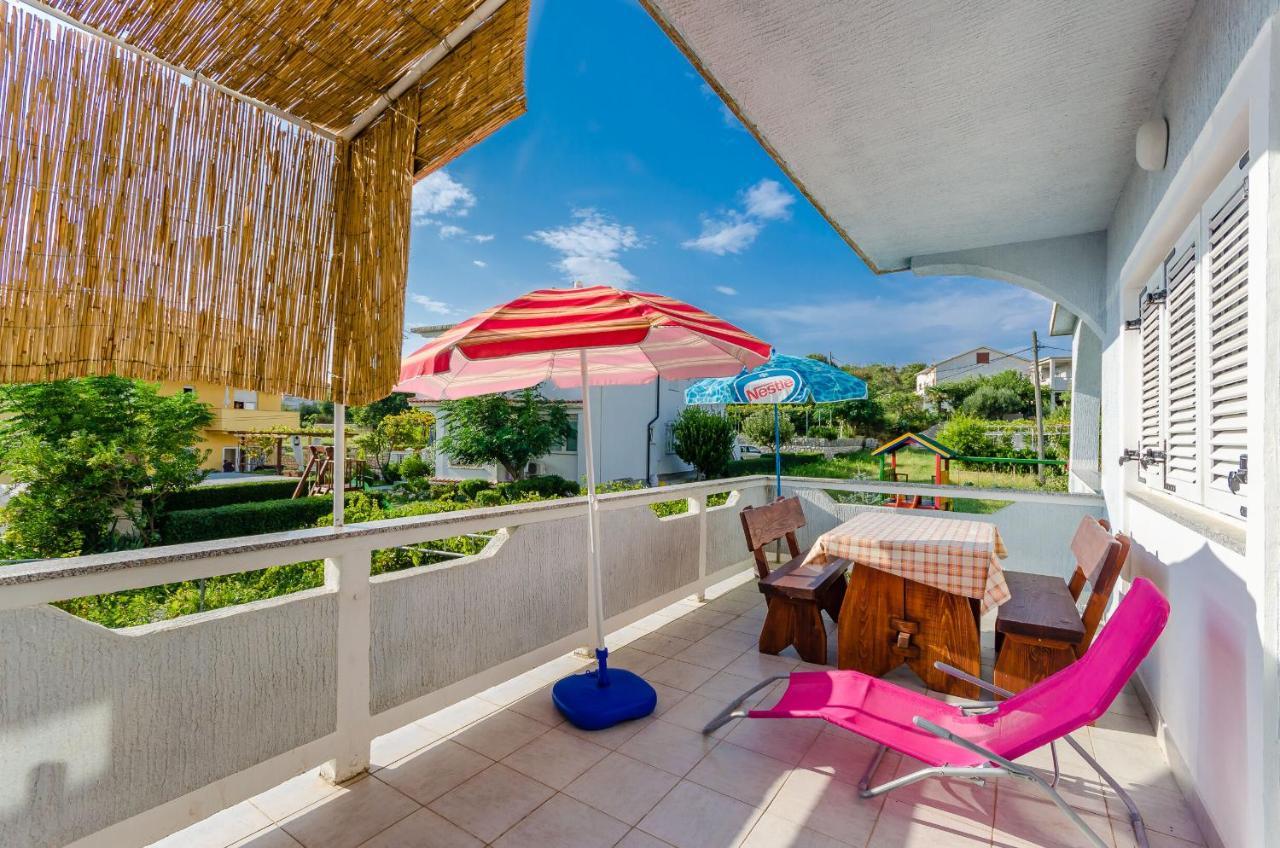 Apartments Rajka Lopar Εξωτερικό φωτογραφία