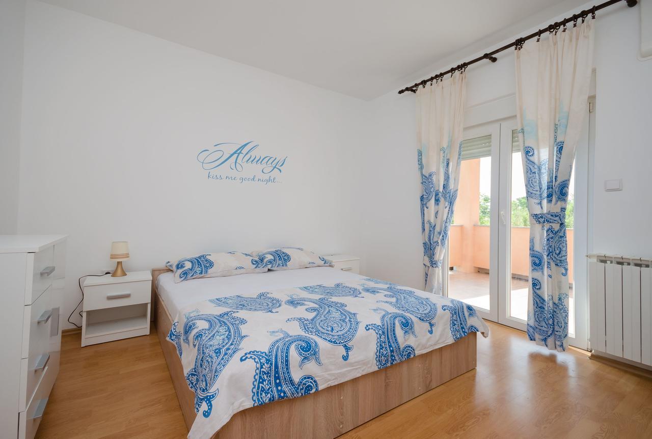 Apartments Rajka Lopar Εξωτερικό φωτογραφία